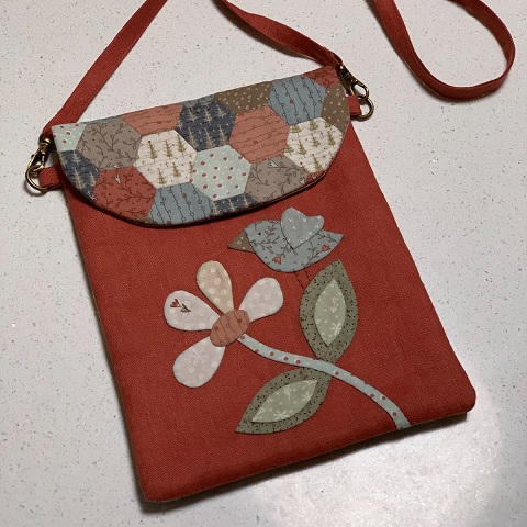TBH-D368, My Red Satchel